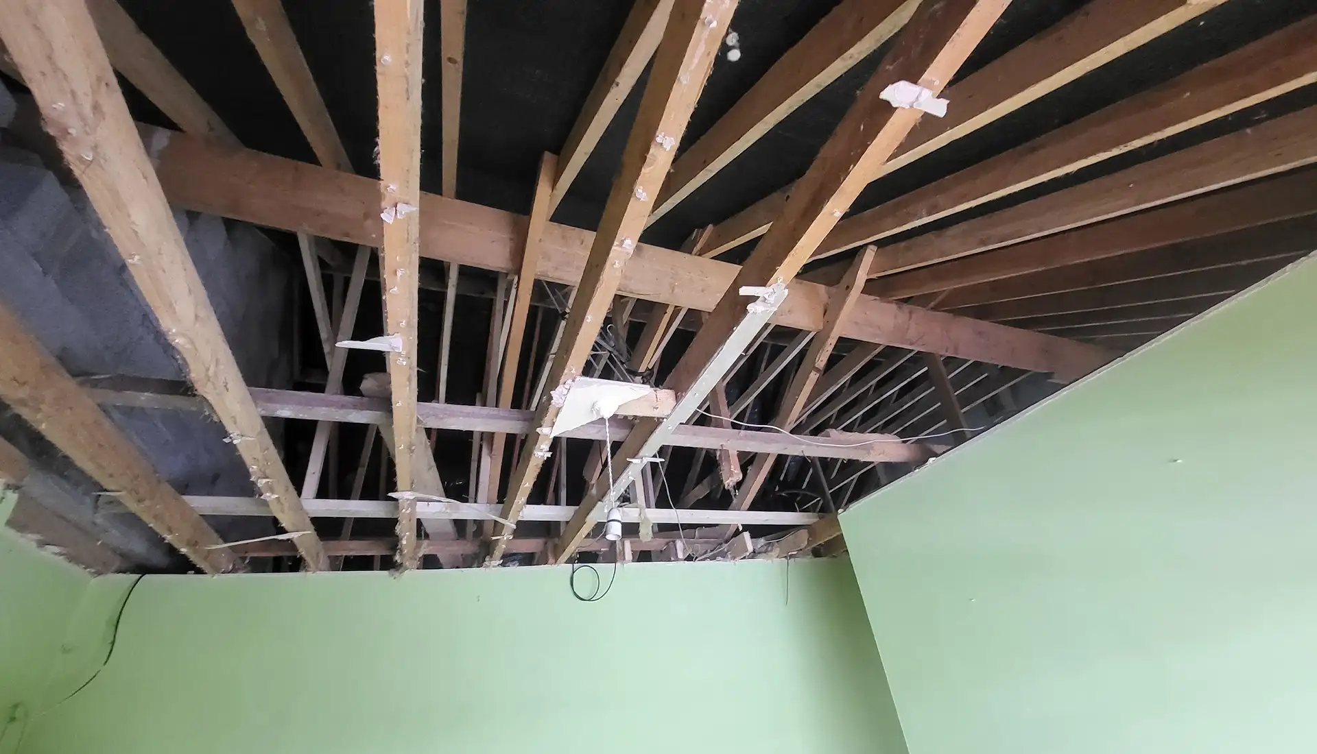 Roof 03 2025