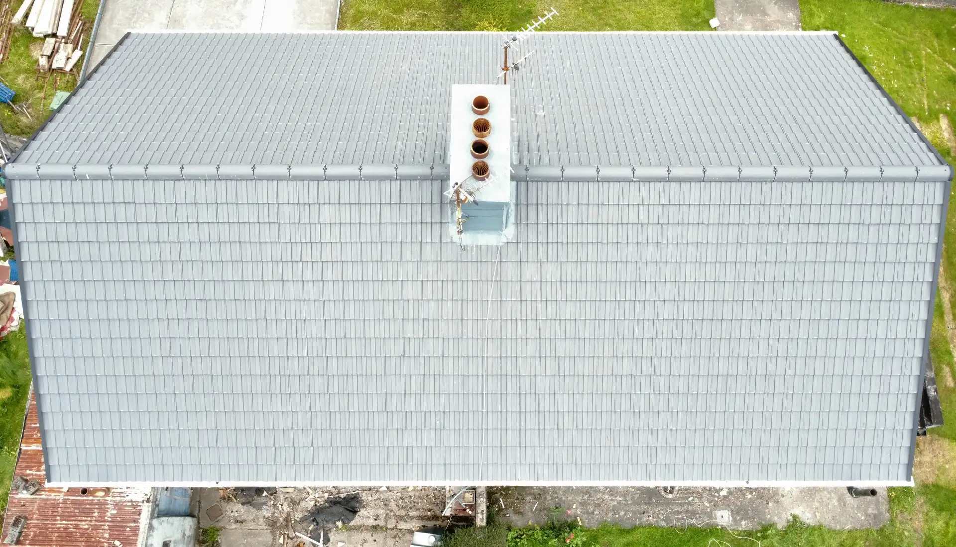 Roof 07 2025